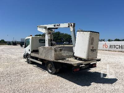 NISSAN CABSTAR 35.11 2009 Versalift ET-30-LE 9 m on ... - Автовишка: снимка 2 NISSAN CABSTAR 35.11 2009 Versalift ET-30-LE 9 m on ... - Автовишка: снимка 2