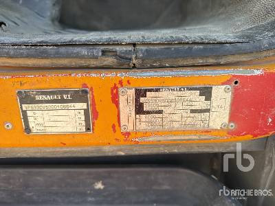 RENAULT KERAX 420DCI 6x4 Crew Cab 6x4 Camion Bi-Benne - Самосвал камион: снимка 5 RENAULT KERAX 420DCI 6x4 Crew Cab 6x4 Camion Bi-Benne - Самосвал камион: снимка 5