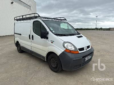 RENAULT TRAFIC Vehicule Utilitaire - Товарен бус: снимка 4 RENAULT TRAFIC Vehicule Utilitaire - Товарен бус: снимка 4
