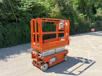 SNORKEL S3215E Electric Nacelle Ciseau Electrique - Ножична работна платформа: снимка 4 SNORKEL S3215E Electric Nacelle Ciseau Electrique - Ножична работна платформа: снимка 4