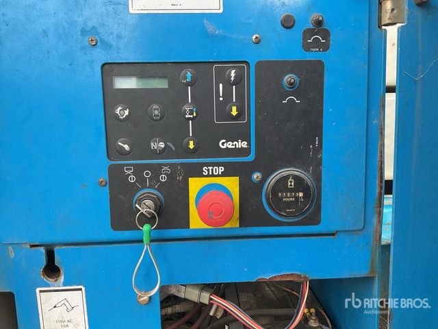 2007 Genie GS-5390 4x4 Diesel Scissor Lift - Ножична работна платформа: снимка 5 2007 Genie GS-5390 4x4 Diesel Scissor Lift - Ножична работна платформа: снимка 5