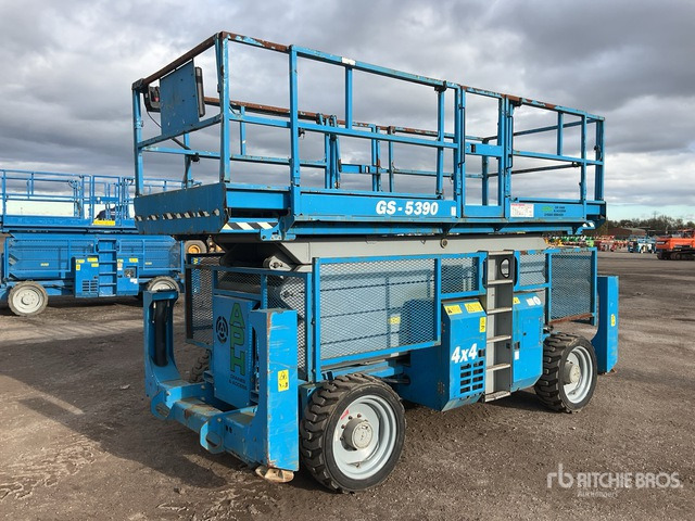 2007 Genie GS-5390 4x4 Diesel Scissor Lift - Ножична работна платформа: снимка 4 2007 Genie GS-5390 4x4 Diesel Scissor Lift - Ножична работна платформа: снимка 4