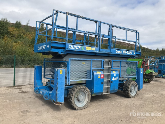 2007 Genie GS5390 4x4 Diesel Scissor Lift - Ножична работна платформа: снимка 3 2007 Genie GS5390 4x4 Diesel Scissor Lift - Ножична работна платформа: снимка 3