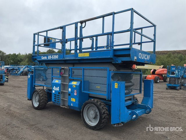 2007 Genie GS5390 4x4 Diesel Scissor Lift - Ножична работна платформа: снимка 4 2007 Genie GS5390 4x4 Diesel Scissor Lift - Ножична работна платформа: снимка 4