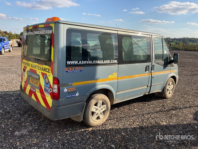 2010 Ford Transit 115 Tourneo T280 SWB Limited (Inoperable) Minivan - Пътнически бус: снимка 3 2010 Ford Transit 115 Tourneo T280 SWB Limited (Inoperable) Minivan - Пътнически бус: снимка 3