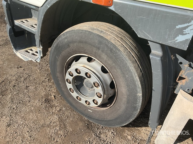 2012 DAF CF65.220 4x2 Sleeper Motorway Cushion Ve ... :Misc. Traffic Control Truck - Бордови камион: снимка 5 2012 DAF CF65.220 4x2 Sleeper Motorway Cushion Ve ... :Misc. Traffic Control Truck - Бордови камион: снимка 5