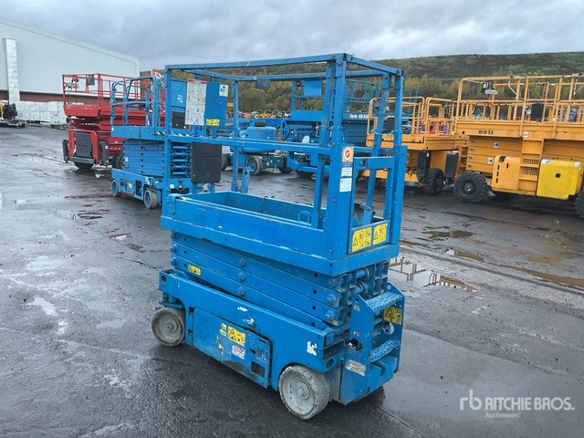 2013 Genie GS1932 Electric Scissor Lift - Ножична работна платформа: снимка 3 2013 Genie GS1932 Electric Scissor Lift - Ножична работна платформа: снимка 3