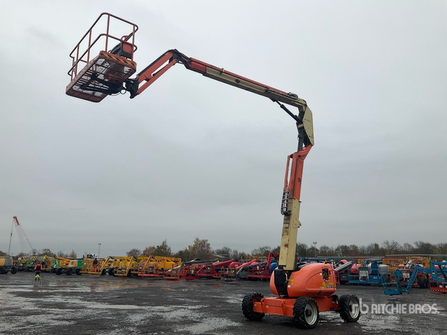 2014 JLG 600AJ 4WD Diesel Articulating Boom Lift - Артикулираща платформа: снимка 2 2014 JLG 600AJ 4WD Diesel Articulating Boom Lift - Артикулираща платформа: снимка 2