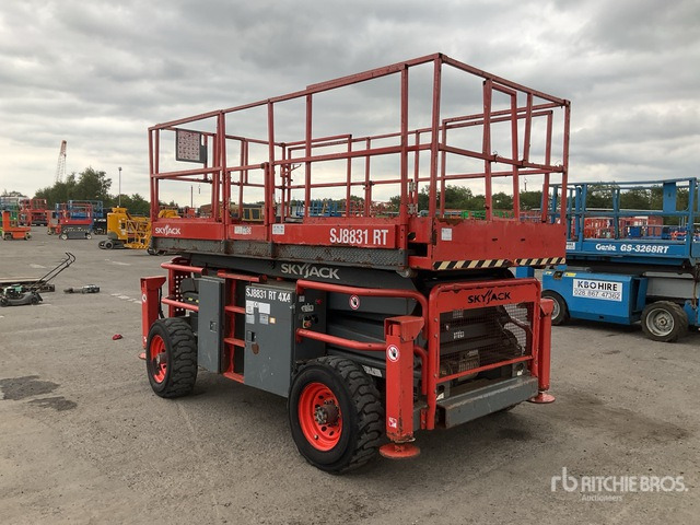 2014 Skyjack SJ8831 4x4 Diesel Scissor Lift - Ножична работна платформа: снимка 4 2014 Skyjack SJ8831 4x4 Diesel Scissor Lift - Ножична работна платформа: снимка 4