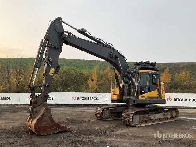 2014 Volvo ECR235DL Tracked Excavator - Верижен багер: снимка 1 2014 Volvo ECR235DL Tracked Excavator - Верижен багер: снимка 1