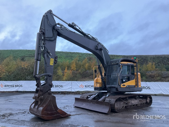 2014 Volvo ECR235DL Tracked Excavator - Верижен багер: снимка 2 2014 Volvo ECR235DL Tracked Excavator - Верижен багер: снимка 2