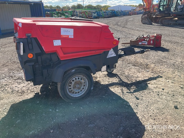 2015 Atlas Copco XAS47KD Mobile Air Compressor - Компресор за въздух: снимка 3 2015 Atlas Copco XAS47KD Mobile Air Compressor - Компресор за въздух: снимка 3