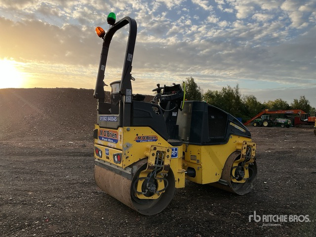 2015 Bomag 120AD-5 Double Drum Roller - Валяк: снимка 3 2015 Bomag 120AD-5 Double Drum Roller - Валяк: снимка 3