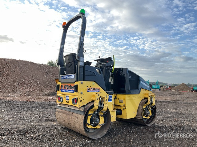 2015 Bomag 120AD-5 Double Drum Roller - Валяк: снимка 4 2015 Bomag 120AD-5 Double Drum Roller - Валяк: снимка 4