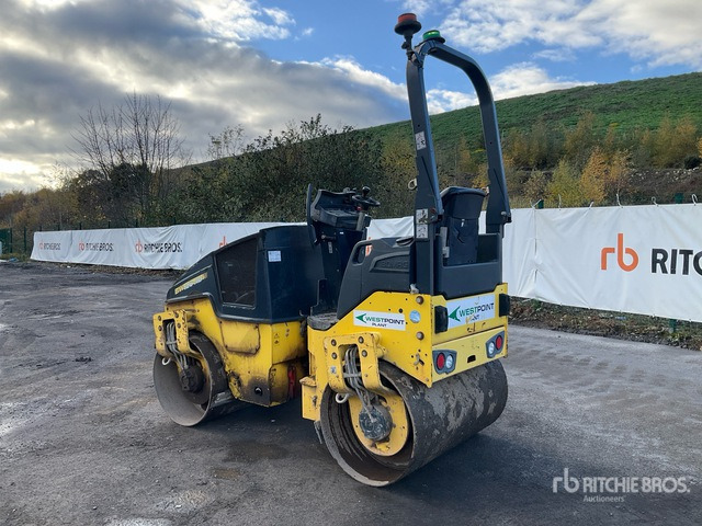 2015 Bomag BW120AD-5 Double Drum Roller - Пътен валяк: снимка 4 2015 Bomag BW120AD-5 Double Drum Roller - Пътен валяк: снимка 4