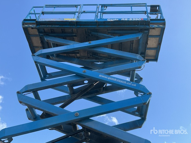 2016 Genie GS5390 4x4 Diesel Scissor Lift - Ножична работна платформа: снимка 4 2016 Genie GS5390 4x4 Diesel Scissor Lift - Ножична работна платформа: снимка 4
