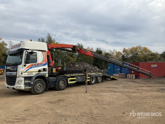 2017 DAF 8x2 Twin-Steer Sleeper Flatbed Truck with Crane - Бордови камион, Камион с кран: снимка 1 2017 DAF 8x2 Twin-Steer Sleeper Flatbed Truck with Crane - Бордови камион, Камион с кран: снимка 1