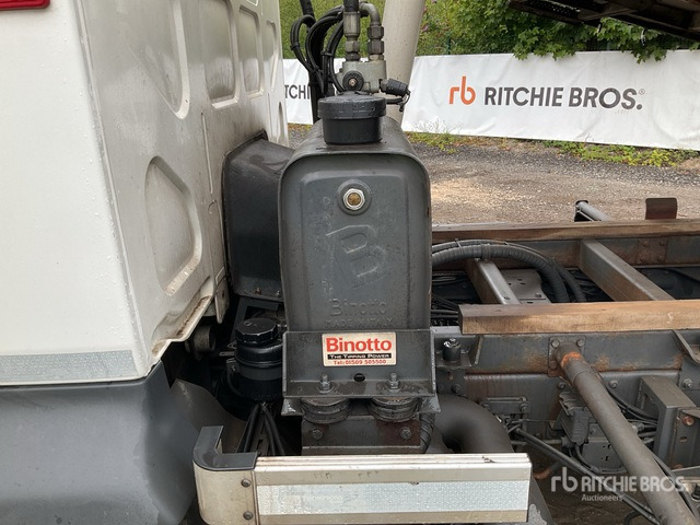 2018 Renault 4x2 Asphalt Distributor Truck - Косачка-шредер/ Мулчер: снимка 5 2018 Renault 4x2 Asphalt Distributor Truck - Косачка-шредер/ Мулчер: снимка 5