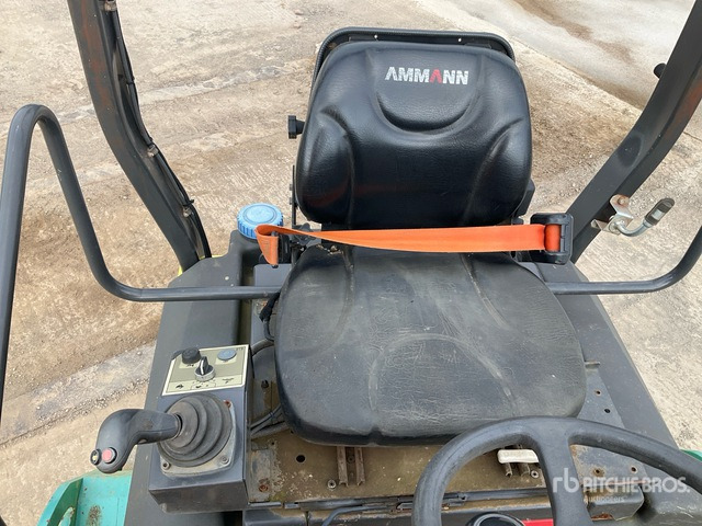 Пътен валяк 2020 Ammann ARX45-2 Double Drum Roller: снимка 6 Пътен валяк 2020 Ammann ARX45-2 Double Drum Roller: снимка 6