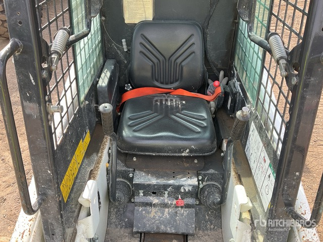 2022 Bobcat S70 Mini Skid Steer Loader - Мини челен товарач: снимка 5 2022 Bobcat S70 Mini Skid Steer Loader - Мини челен товарач: снимка 5