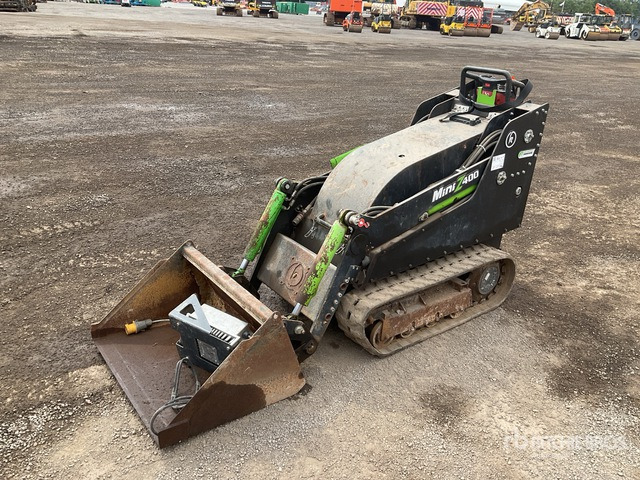 Мини челен товарач 2022 Kovaco Mini Z400 Walk Behind Electric Skid Steer Loader: снимка 1