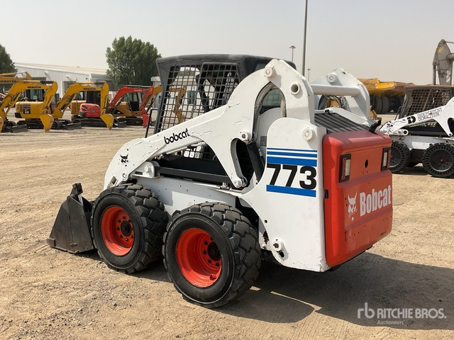 2001 Bobcat 773 - Мини челен товарач: снимка 4 2001 Bobcat 773 - Мини челен товарач: снимка 4