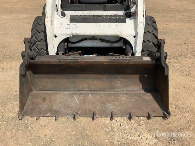 2001 Bobcat 773 - Мини челен товарач: снимка 5 2001 Bobcat 773 - Мини челен товарач: снимка 5