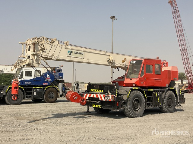 2002 Tadano TR300 EX 30 ton 4x4x4 Rough Terrain Crane - Кран за пресечени терени: снимка 2 2002 Tadano TR300 EX 30 ton 4x4x4 Rough Terrain Crane - Кран за пресечени терени: снимка 2