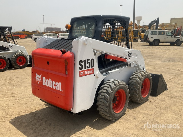 2004 Bobcat S150 - Мини челен товарач: снимка 4 2004 Bobcat S150 - Мини челен товарач: снимка 4