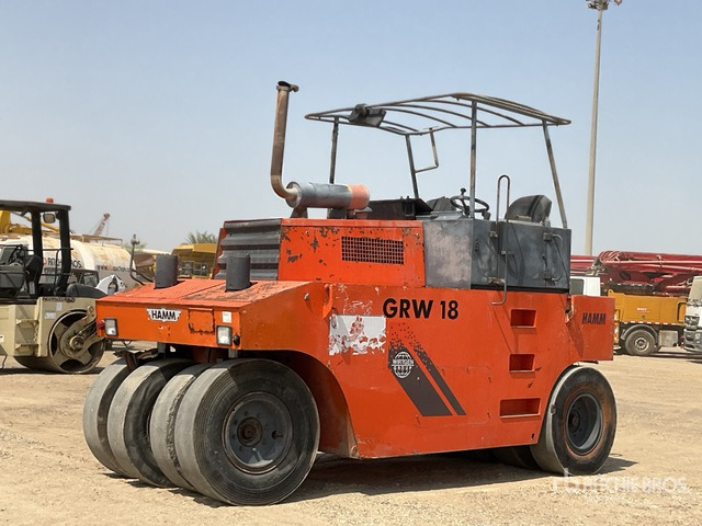 2004 Hamm GRW18 8 Wheel Pneumatic Roller - Пневматичен валяк: снимка 2 2004 Hamm GRW18 8 Wheel Pneumatic Roller - Пневматичен валяк: снимка 2