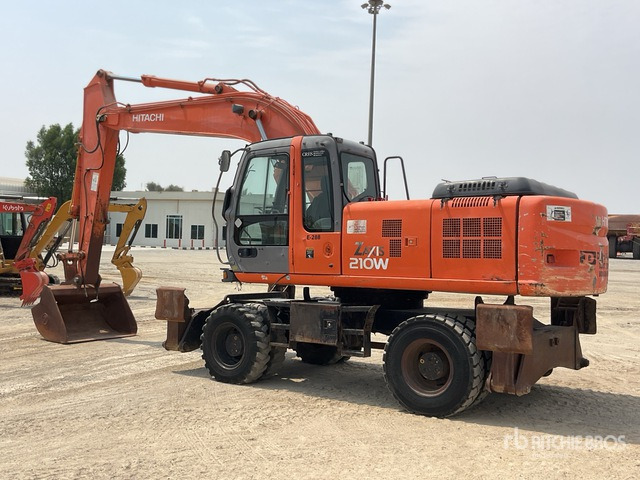 2005 Hitachi ZX210W - Колесен багер: снимка 3 2005 Hitachi ZX210W - Колесен багер: снимка 3