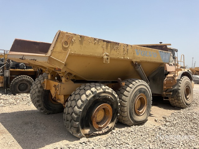 2006 Volvo A40D (Inoperable) Articulated Dump Truck - Съчленен самосвал: снимка 3 2006 Volvo A40D (Inoperable) Articulated Dump Truck - Съчленен самосвал: снимка 3