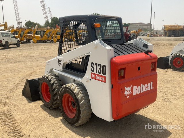 2007 Bobcat S130 - Мини челен товарач: снимка 4 2007 Bobcat S130 - Мини челен товарач: снимка 4