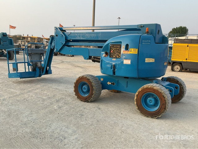 2007 JLG 450AJ 4WD Diesel Articulating Boom Lift - Артикулираща платформа: снимка 4 2007 JLG 450AJ 4WD Diesel Articulating Boom Lift - Артикулираща платформа: снимка 4