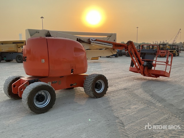 2007 JLG 450AJ 4WD Diesel Articulating Boom Lift - Артикулираща платформа: снимка 3 2007 JLG 450AJ 4WD Diesel Articulating Boom Lift - Артикулираща платформа: снимка 3