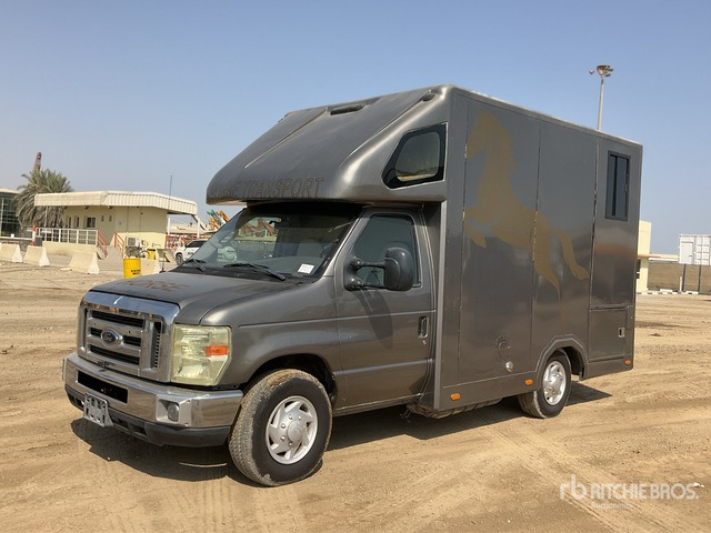 2008 Ford F-350 4x2 Horse Transporting Truck :Misc. Truck - Камион за коне: снимка 2 2008 Ford F-350 4x2 Horse Transporting Truck :Misc. Truck - Камион за коне: снимка 2