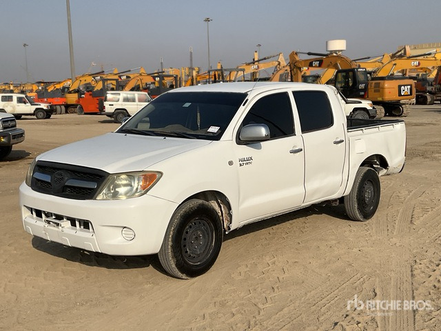 2008 Toyota Hilux 4x2 Crew Cab Pickup - Пикап: снимка 1 2008 Toyota Hilux 4x2 Crew Cab Pickup - Пикап: снимка 1
