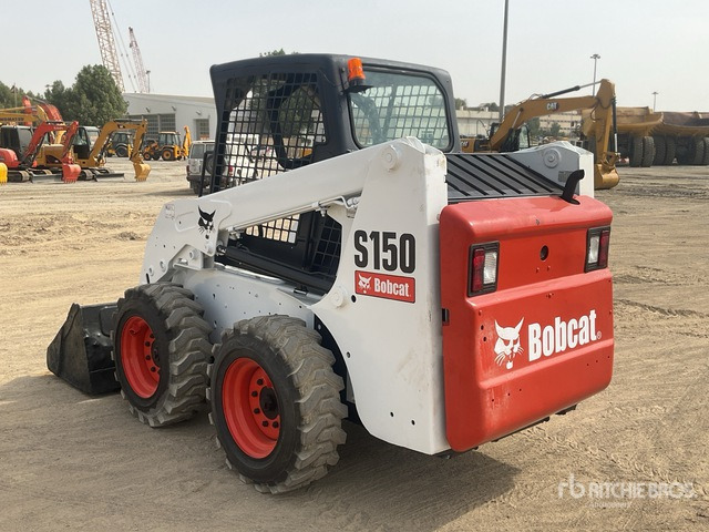 2010 Bobcat S150 - Мини челен товарач: снимка 3 2010 Bobcat S150 - Мини челен товарач: снимка 3