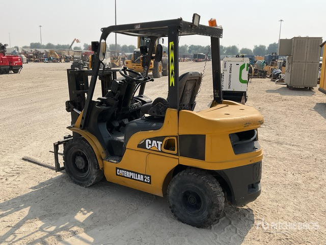 2010 Cat DP25NT 2.5 ton Forklift - Дизелов мотокар: снимка 4 2010 Cat DP25NT 2.5 ton Forklift - Дизелов мотокар: снимка 4