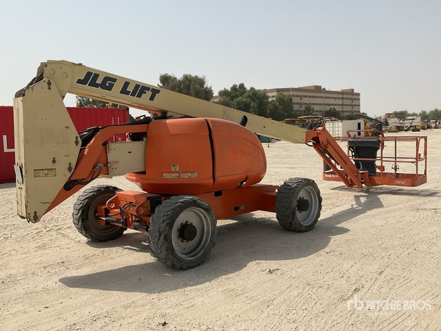 2010 JLG 600AJ 4WD Diesel Articulating Boom Lift - Артикулираща платформа: снимка 3 2010 JLG 600AJ 4WD Diesel Articulating Boom Lift - Артикулираща платформа: снимка 3