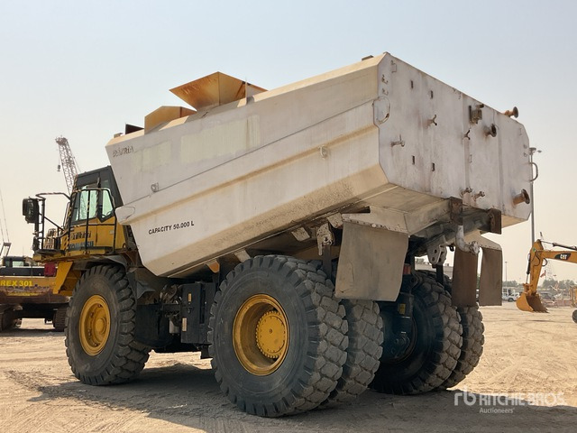 2010 Komatsu HD465-7R 50000 L Water Wagon - Кариерен самосвал: снимка 3 2010 Komatsu HD465-7R 50000 L Water Wagon - Кариерен самосвал: снимка 3