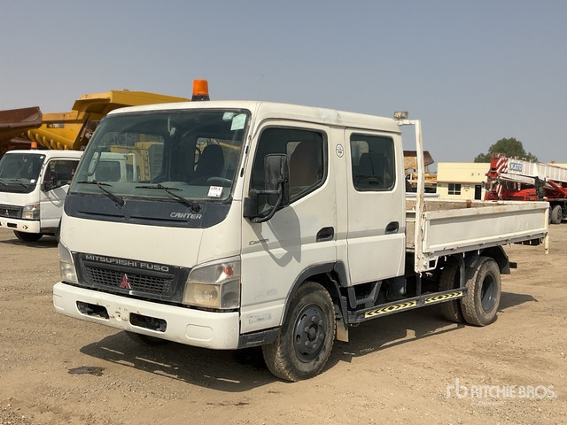 2010 Mitsubishi Canter 4x2 Crew Cab Flatbed Truck - Бордови камион: снимка 1 2010 Mitsubishi Canter 4x2 Crew Cab Flatbed Truck - Бордови камион: снимка 1