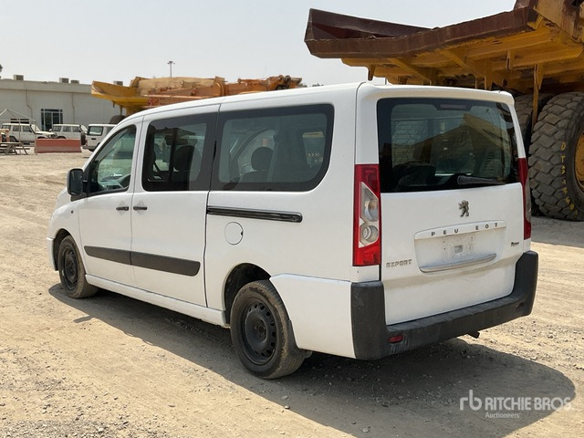 2010 Peugeot Expert Tepee - Пътнически бус: снимка 4 2010 Peugeot Expert Tepee - Пътнически бус: снимка 4