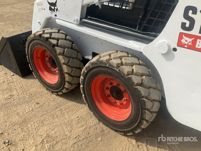 2011 Bobcat S130 - Мини челен товарач: снимка 5 2011 Bobcat S130 - Мини челен товарач: снимка 5