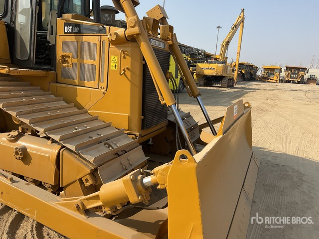 2011 Cat D6TLGP - Булдозер: снимка 5 2011 Cat D6TLGP - Булдозер: снимка 5