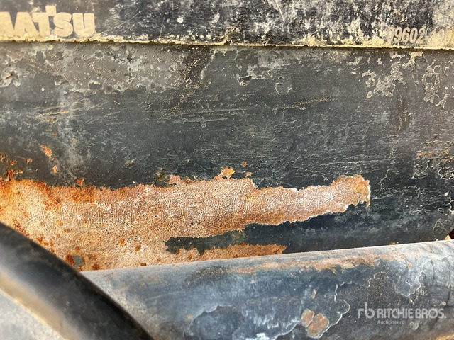 2011 Komatsu HM400-2R Articulated Dump Truck - Съчленен самосвал: снимка 5 2011 Komatsu HM400-2R Articulated Dump Truck - Съчленен самосвал: снимка 5