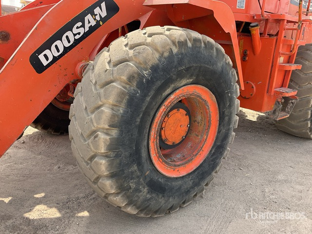 2012 Doosan DL503 Gold - Колесен товарач: снимка 5 2012 Doosan DL503 Gold - Колесен товарач: снимка 5