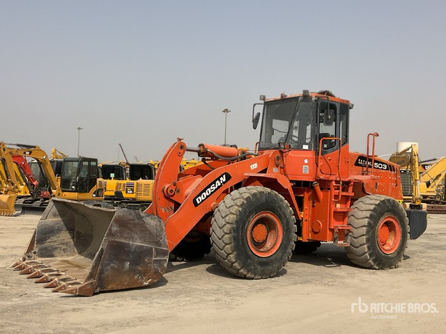 2012 Doosan DL503 Gold - Колесен товарач: снимка 2 2012 Doosan DL503 Gold - Колесен товарач: снимка 2