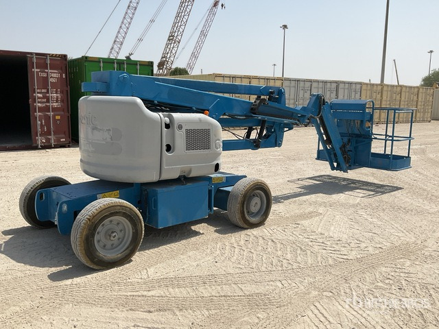 2012 Genie Z-45/25J 2WD Diesel Articulating Boom Lift - Артикулираща платформа: снимка 4 2012 Genie Z-45/25J 2WD Diesel Articulating Boom Lift - Артикулираща платформа: снимка 4
