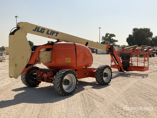 2012 JLG 600AJ 4WD Diesel Articulating Boom Lift - Артикулираща платформа: снимка 3 2012 JLG 600AJ 4WD Diesel Articulating Boom Lift - Артикулираща платформа: снимка 3